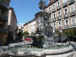 local commercial centre ville Aix en Provence cours sextius 60 m2