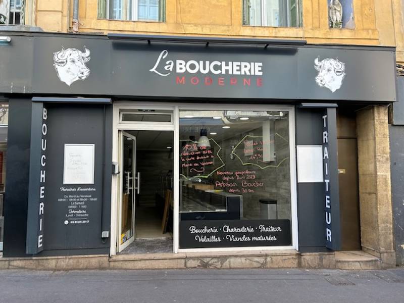 local commercial à louer centre ville d'Aix en Provence rue des cordeliers proche place de la mairie commerce de bouche, boucherie, alimentaire